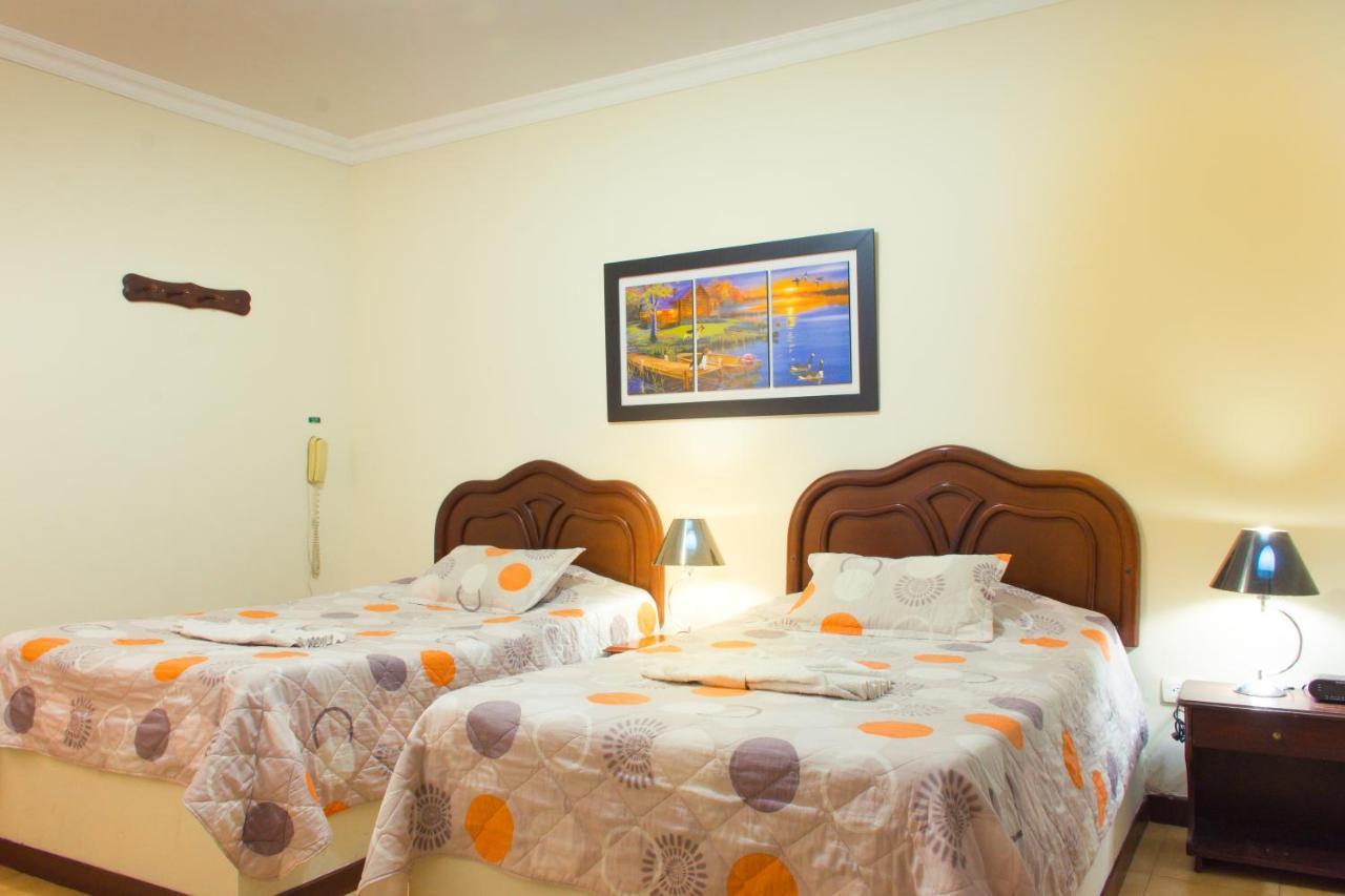 Hotel D' Oscar Cali Esterno foto