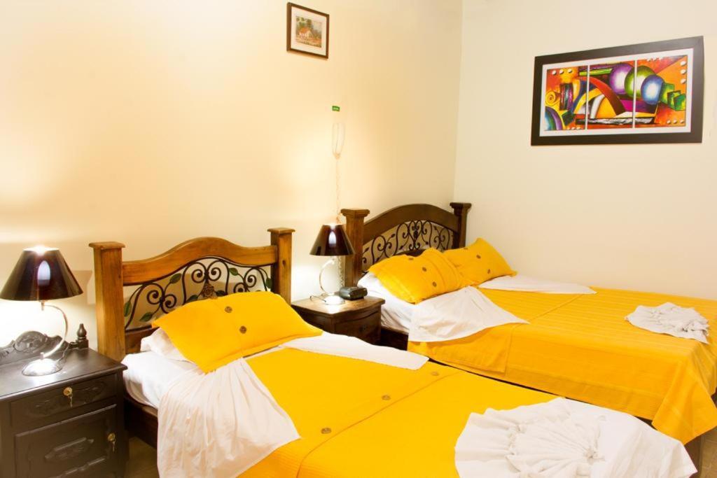 Hotel D' Oscar Cali Esterno foto